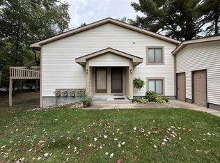 1045 Leroux Rd, Muskegon, MI 49441