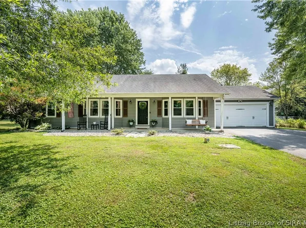 2006 Henryville Bluelick Road, Henryville, IN 47126
