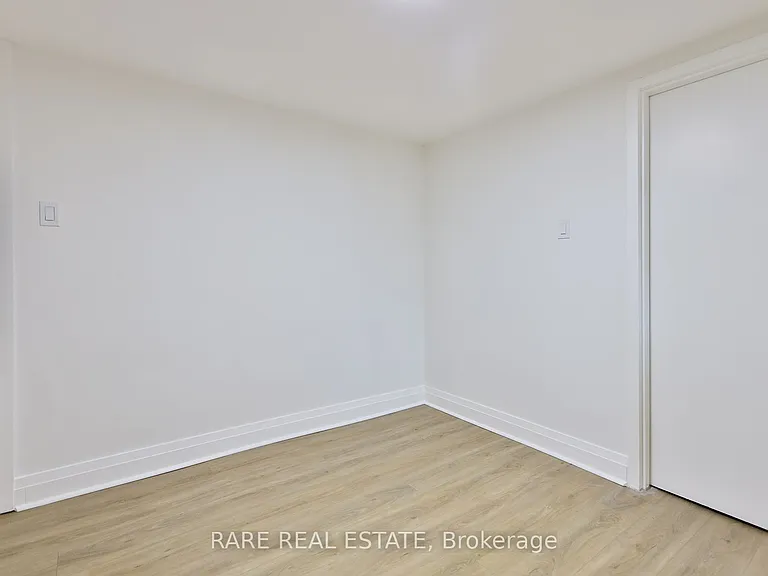2369 Queen St E #A — Photo 14