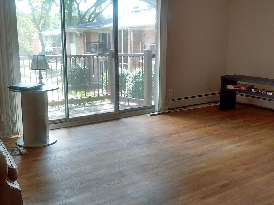 2nd image of 1229 Island Dr APT 202