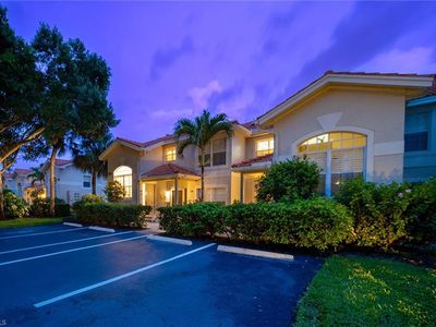 2450 Old Groves Rd APT 201, Naples, FL, 34109