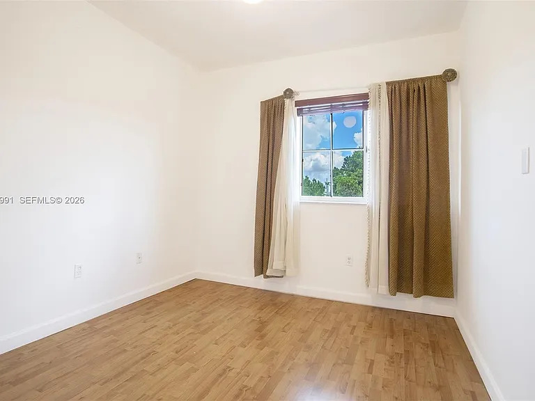 2657 SW 145th Ave — Photo 23