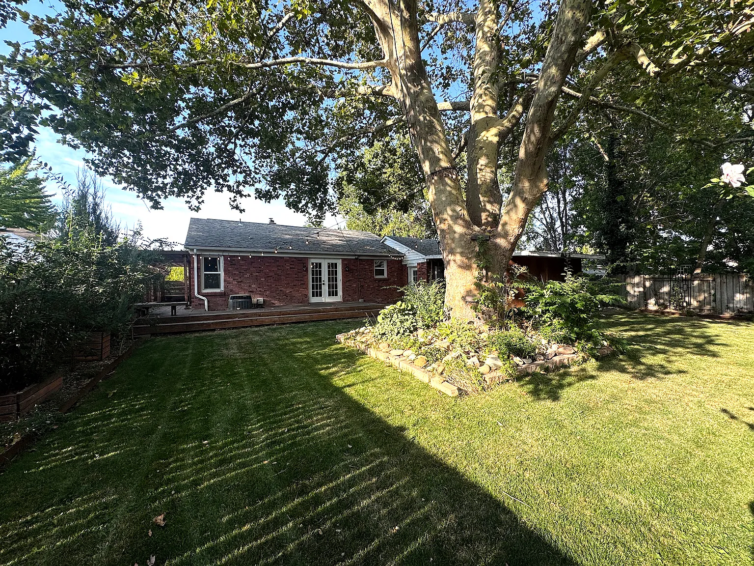 2 bed, 1222 sqft, $2,250 — Photo 3