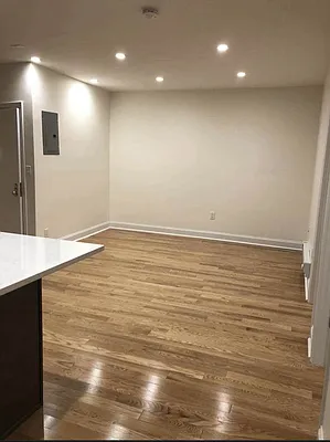 Rented by Urban Real Estate Property Group Inc | media 16