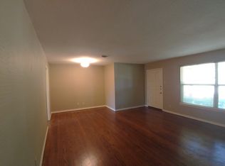 839 Peavy Rd, Dallas, TX 75218