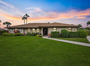 799 Whippoorwill Row, West Palm Beach, FL 33411