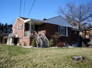 1320 Foxboro Dr, Monroeville, PA