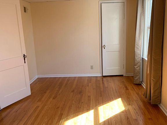 Master bedroom east view
