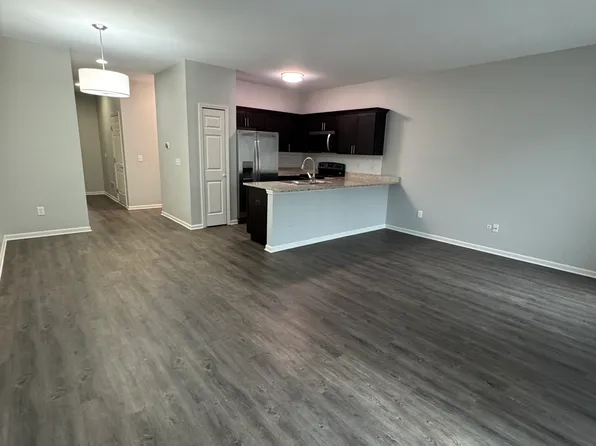 14679 Valenti Ln, Utica, MI 48315