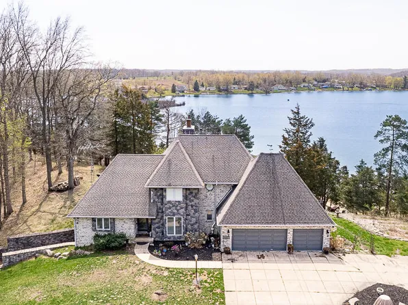 1 Washington Lake Trl, Brooklyn, MI 49230