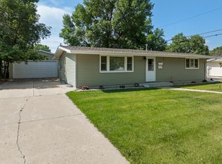 1915 W Central Ave, Minot, ND 58701