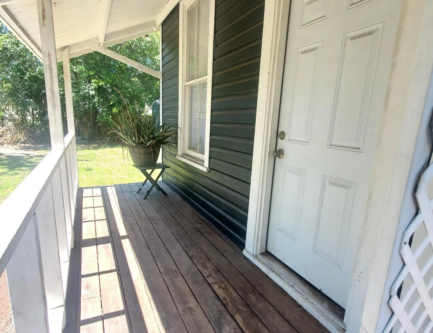 1 bed, 1.0 bath, 500 sqft, $1,300 — Photo 2