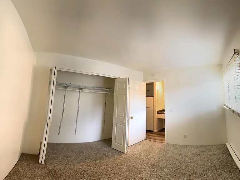 Spruce Street Apartments — Photo 4