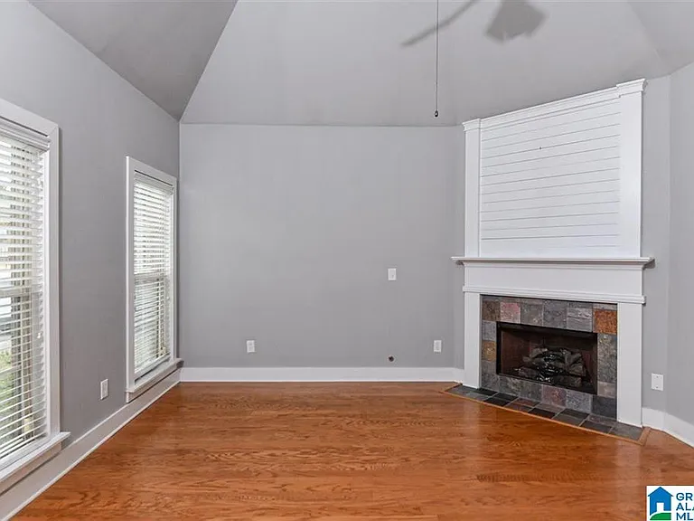 366 Kingston Cir — Photo 9
