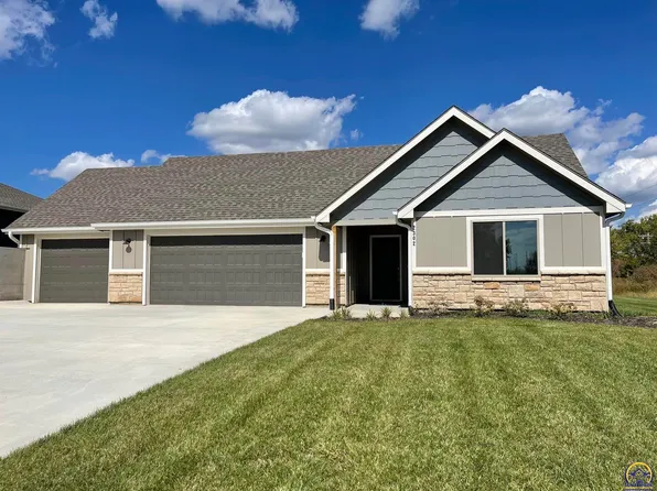 2302 NW 49th Ter, Topeka, KS 66618