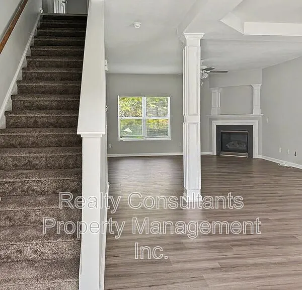 2717 Forest Grove Ct — Photo 5