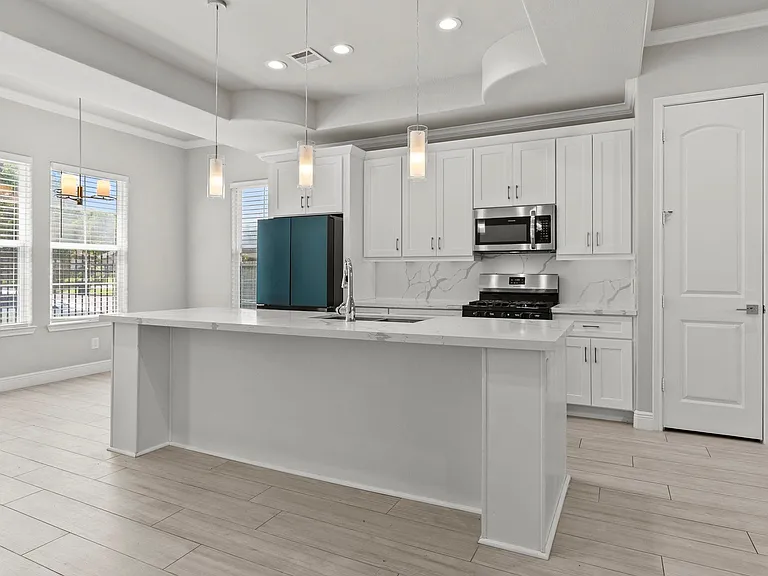 1703 Wipprecht St — Photo 8