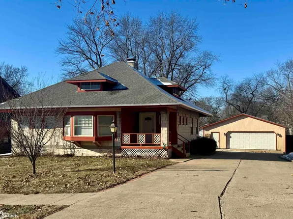 812 N Sycamore St, Creston, IA 50801