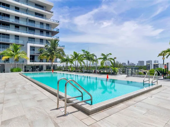 2960 NE 207th St, Aventura, FL