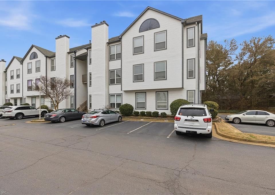 1st image of 3213 Jade Ct APT 202