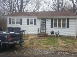 410 Circle Dr, Clarksville, TN 37043