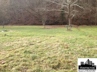 452 Bowen Creek Rd, Branchland, WV 25506