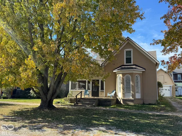 121 N Market St, Thorntown, IN 46071