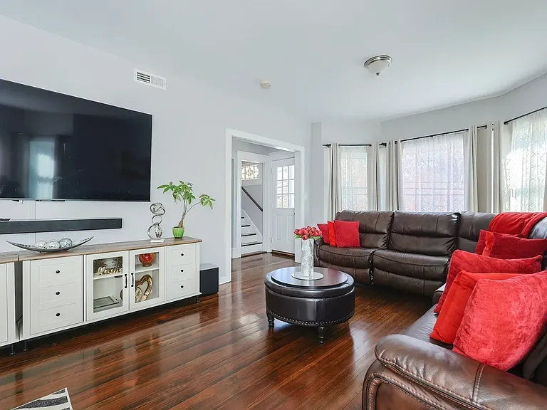 41 Liberty Hill Ave #2 — Photo 12