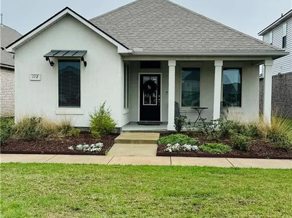 112 Oak Landing Ln, Slidell, LA 70461