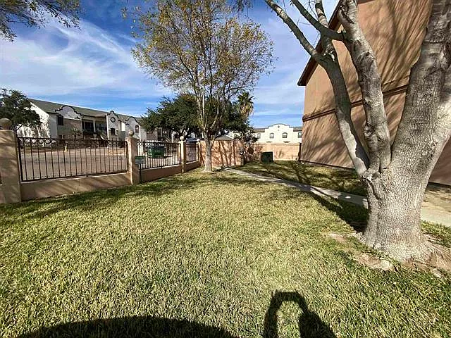 9809 Sterling Loop #C15 — Photo 8