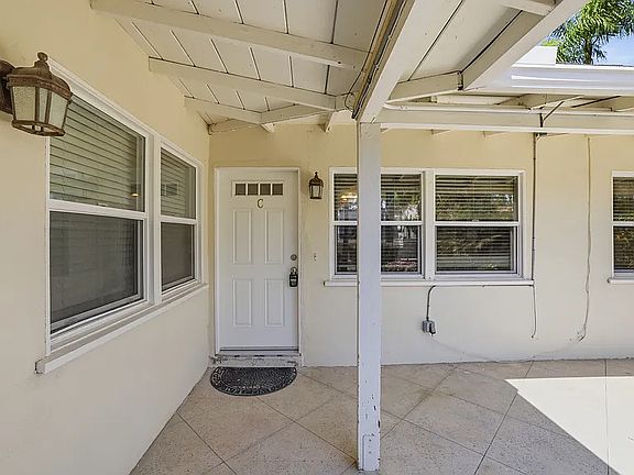 3rd image of 306 Cazador Ln #C