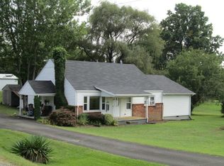 1127 Glendale Rd, Galax, VA 24333