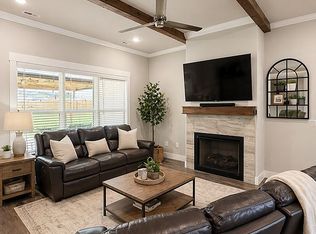 1100 Seay Cir, Pea Ridge, AR 72751