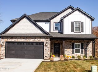 1716 Melton Meadows Dr, Maryville, TN 37803