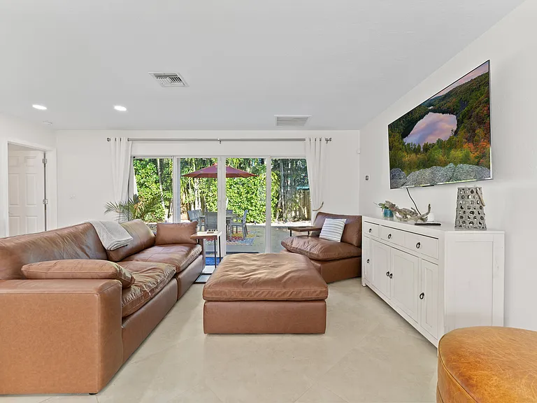 429 Inlet Rd — Photo 16