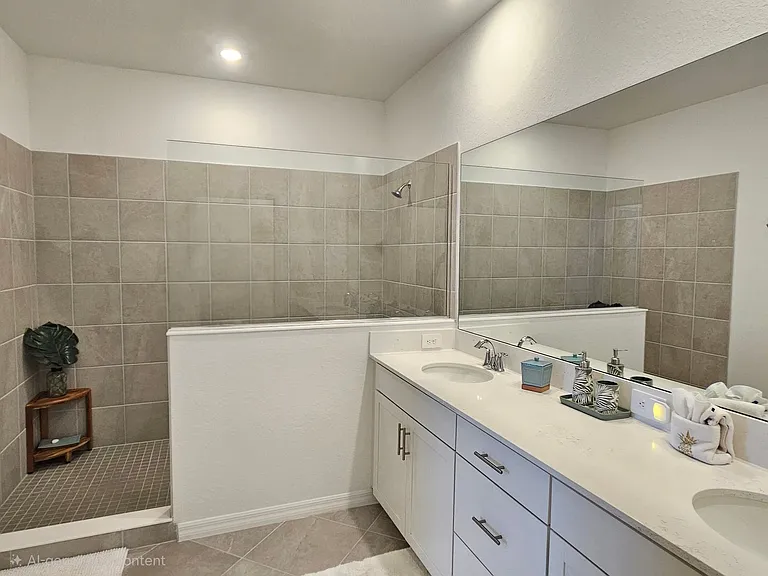 12665 Radiance Ct #202 — Photo 38