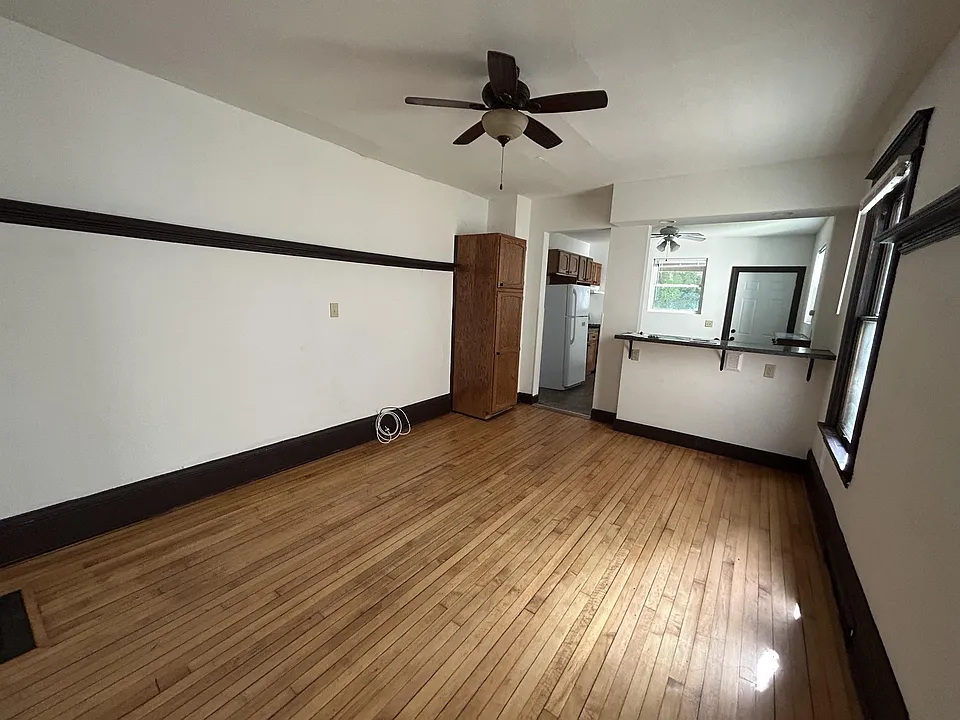118 S Blair St #1