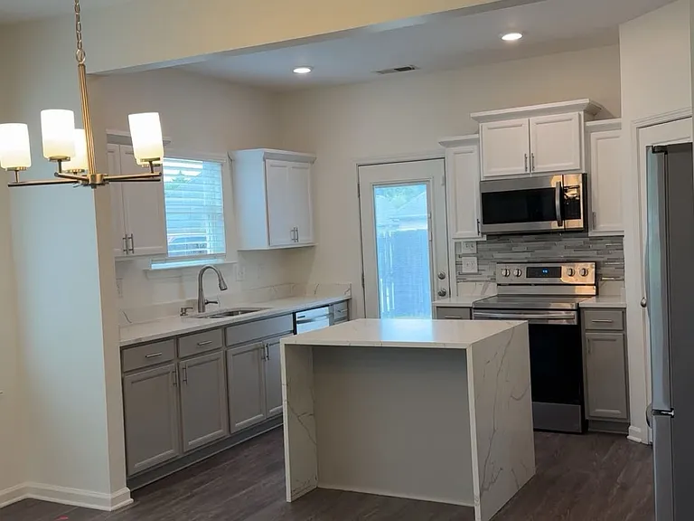 313 Shelby Farms Ln — Photo 4