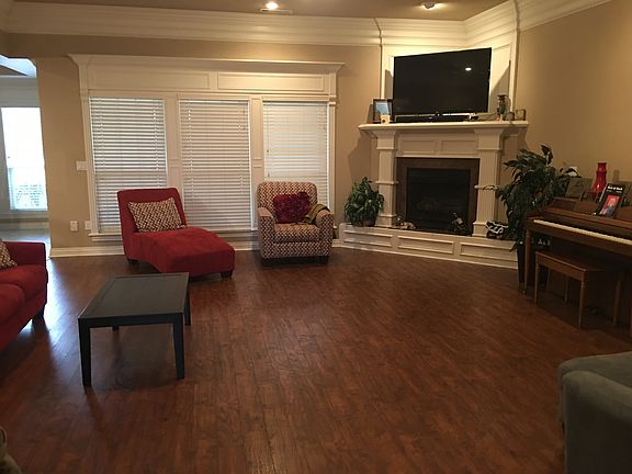 5th image of 335 Driftwood Dr