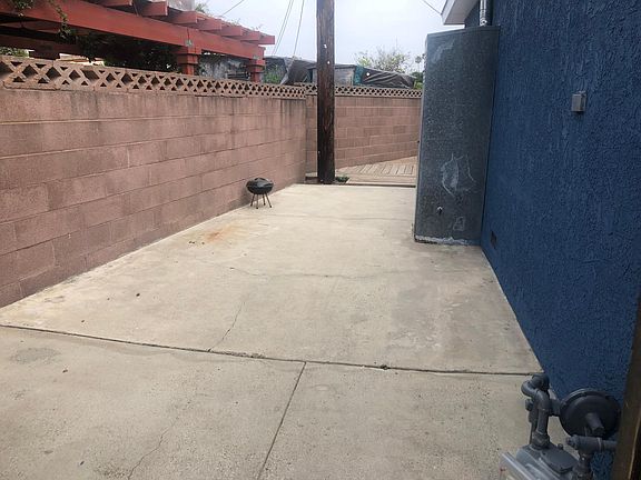 4th image of 1115 7th Pl