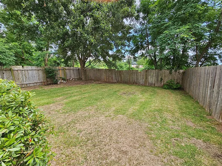 1907 Tranquilo Trl — Photo 17