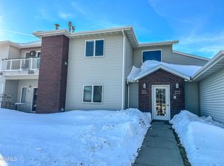 3021 Marina Rd SE, Mandan, ND 58554