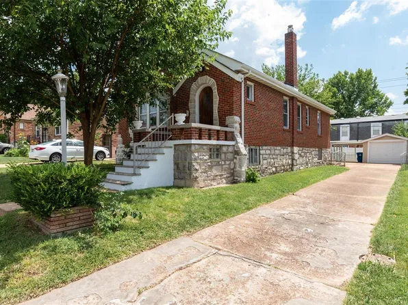 832 Karlsruhe Pl, Saint Louis, MO 63125