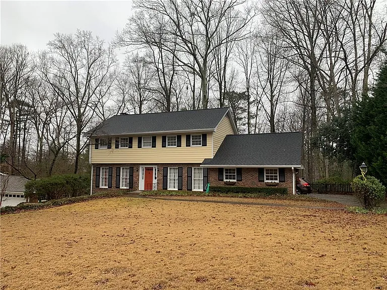 3896 Parkcrest Dr — Photo 1