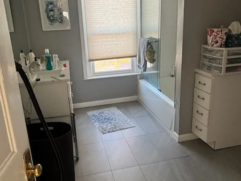 1712 Beacon St #23 — Photo 9