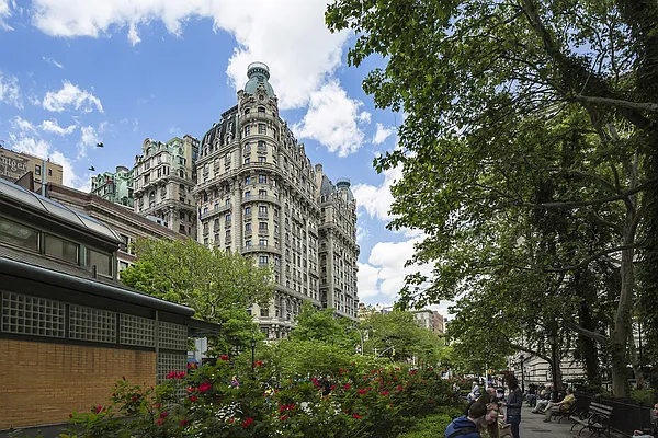 Rented by Stribling | media 32