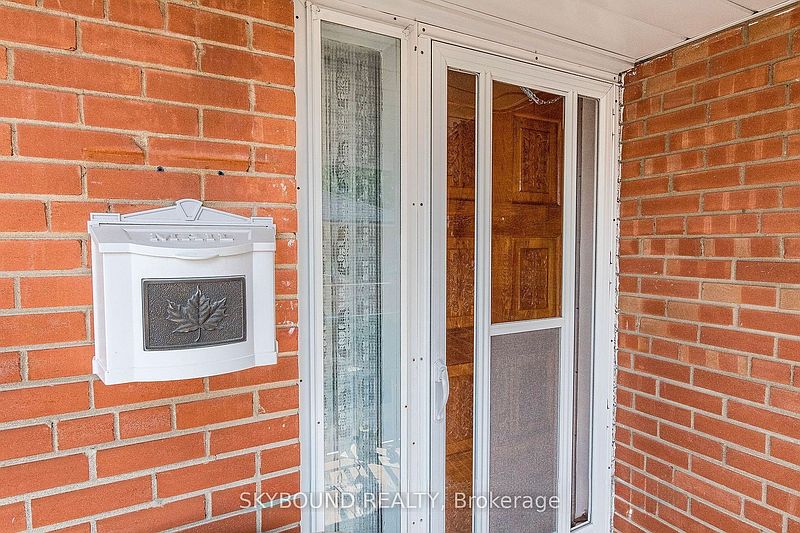 Toronto House for rent - 3 Bedrooms — photo 5