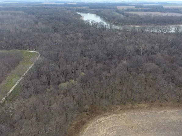 21924 E 425th Ave, Flat Rock, IL 62427