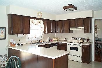 2nd image of 1225 Wentworth Rd