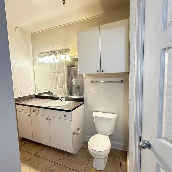 202 E South St #2038 — Photo 11